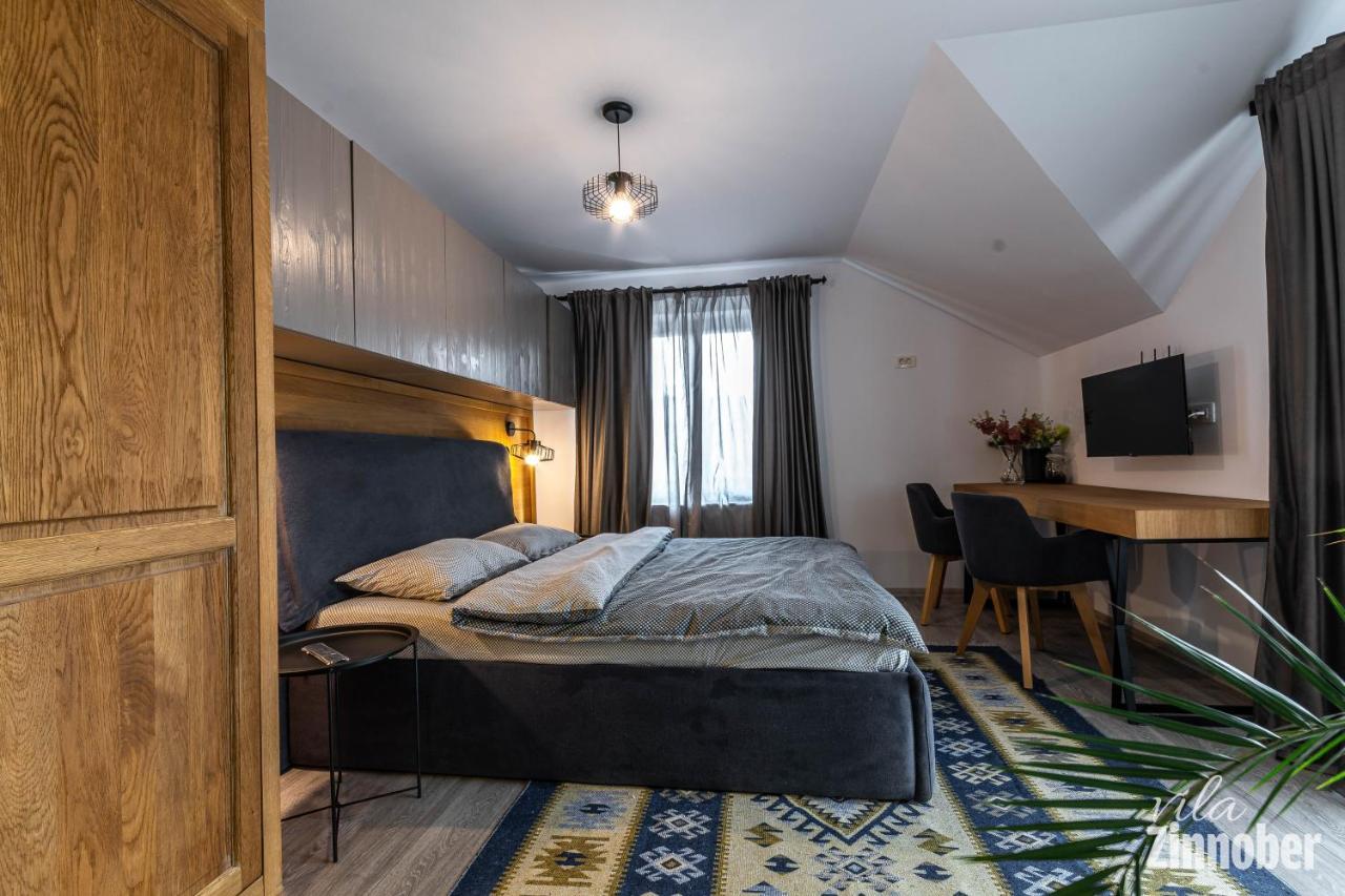 Vila Zinnober Brasov Luaran gambar