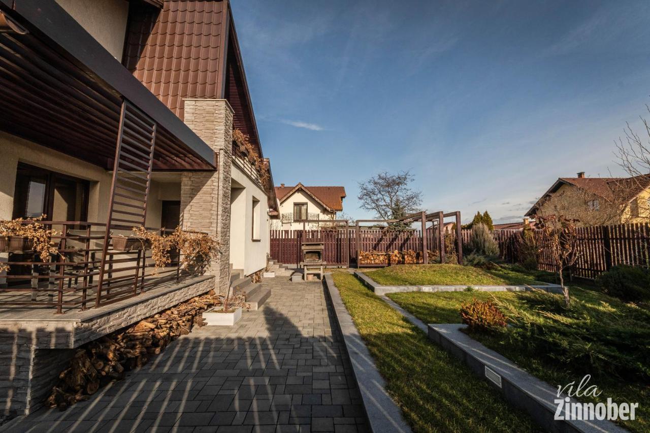 Vila Zinnober Brasov Luaran gambar